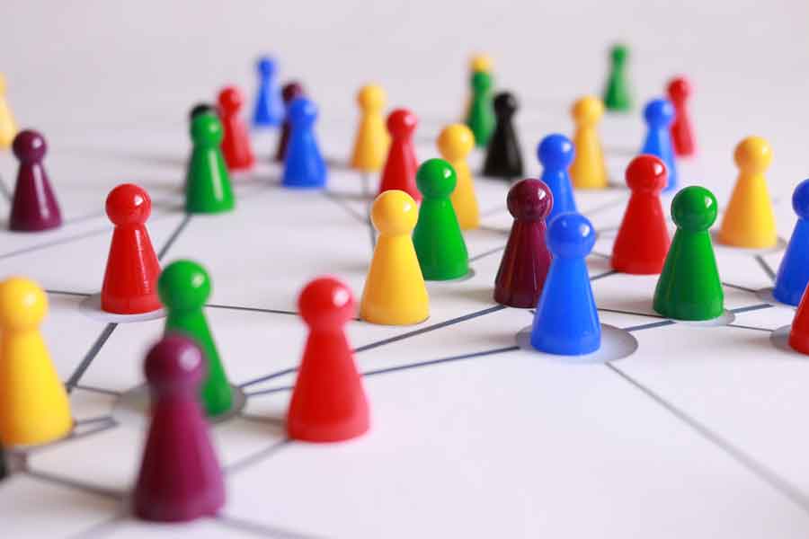 The 2024 Social Recruitment Playbook: How to Hire Top Talent on LinkedIn, Twitter & Beyond